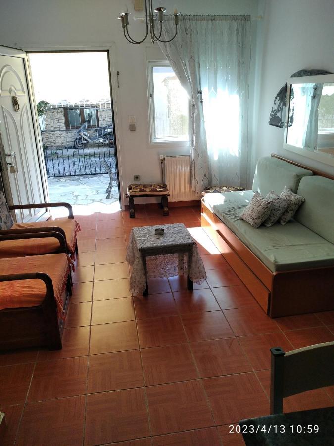 Villa Konstantina Néa Skióni Eksteriør bilde